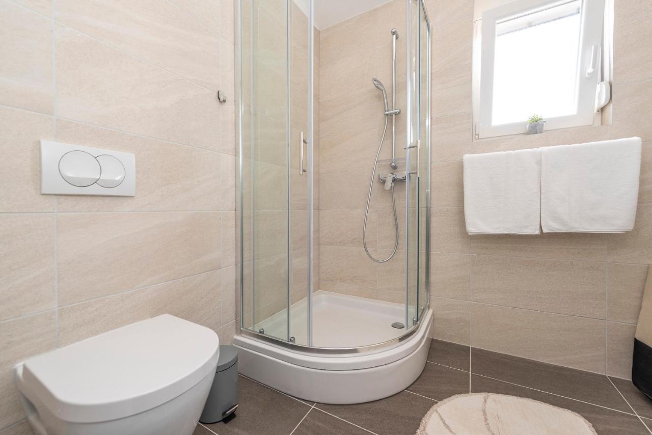 Luxury Apartments - La Vir 1 & 2 Zewnętrze zdjęcie