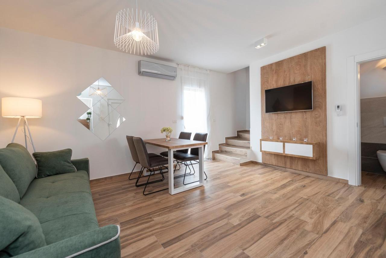 Luxury Apartments - La Vir 1 & 2 Zewnętrze zdjęcie